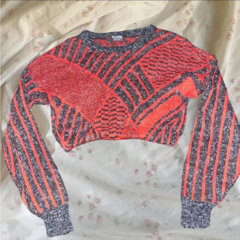 one of a kind vintage sweater ˙⋆✮
